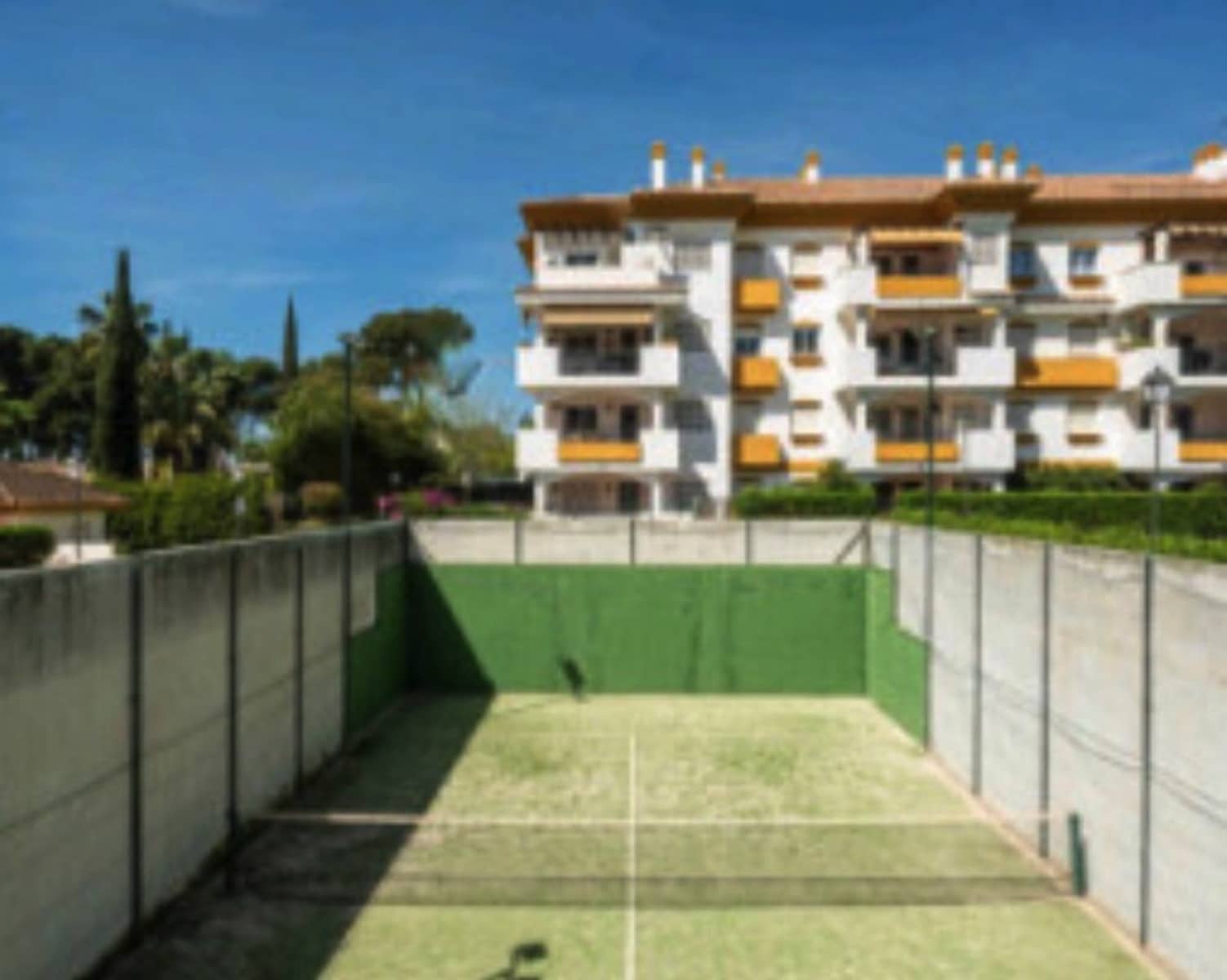 3 bedroom Apartment for sale in Marbella with pool garage - € 665,000 (Ref: 9851539)