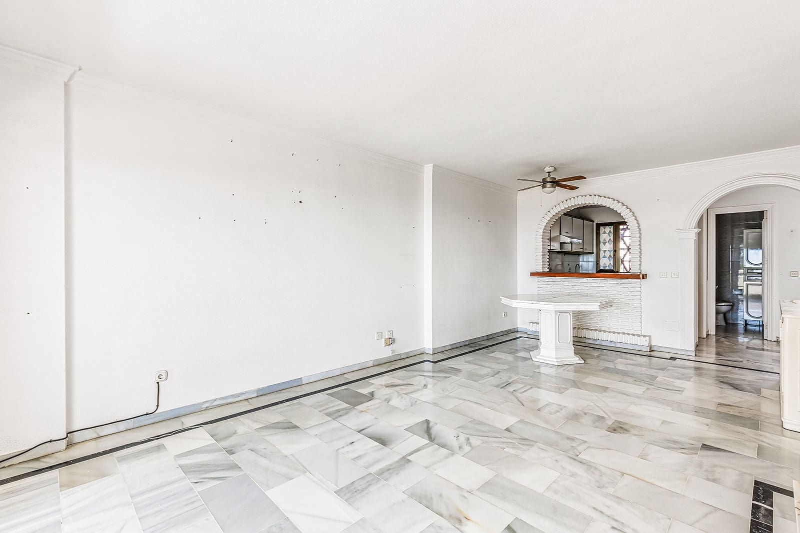 2 slaapkamer Appartement te koop in Calahonda met zwembad garage - € 265.000 (Ref: 9854976)