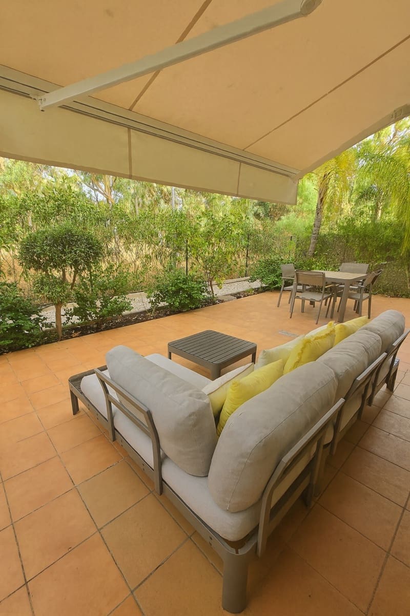 2 bedroom Apartment for sale in Marbella with pool garage - € 570,000 (Ref: 9854977)