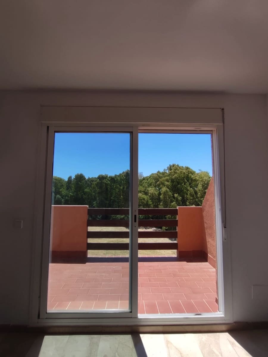 3 bedroom Penthouse for sale in Bahia de Casares with pool garage - € 418,000 (Ref: 9854978)