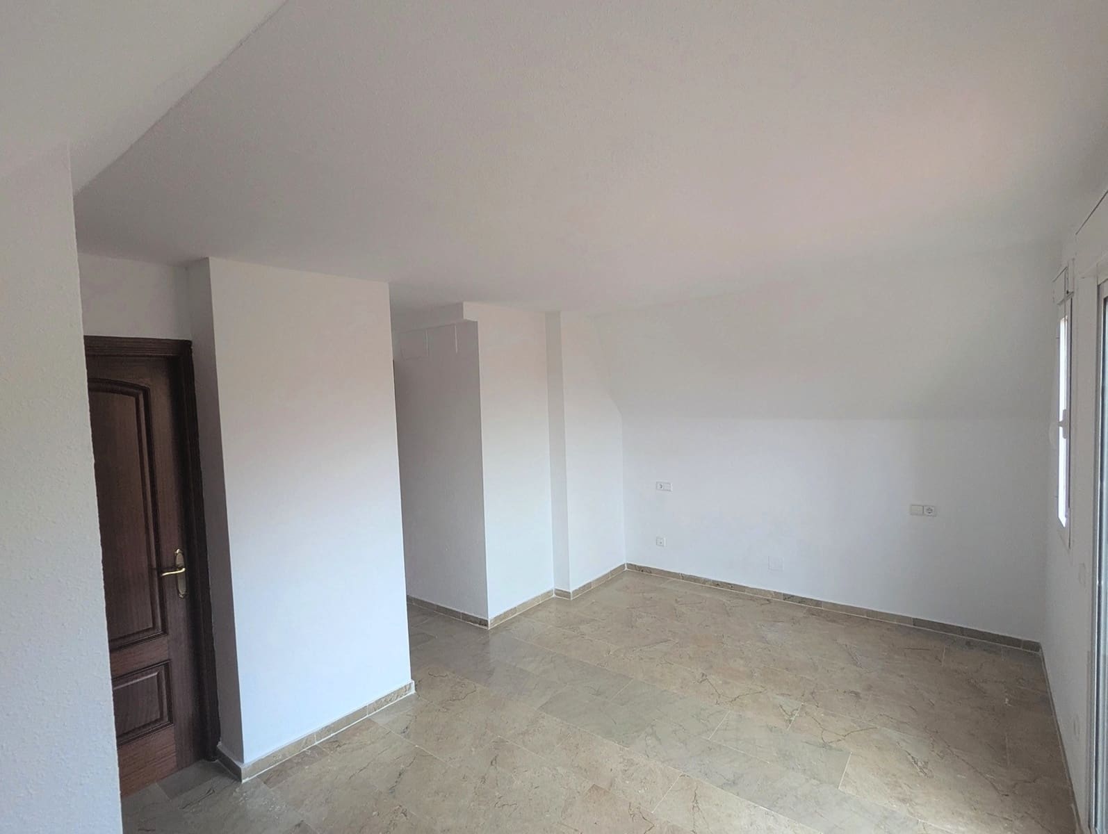 3 bedroom Penthouse for sale in Bahia de Casares with pool garage - € 418,000 (Ref: 9854978)