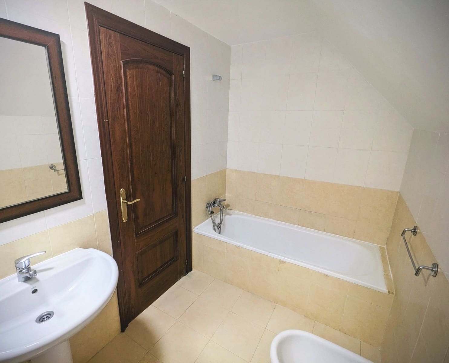 3 bedroom Penthouse for sale in Bahia de Casares with pool garage - € 418,000 (Ref: 9854978)