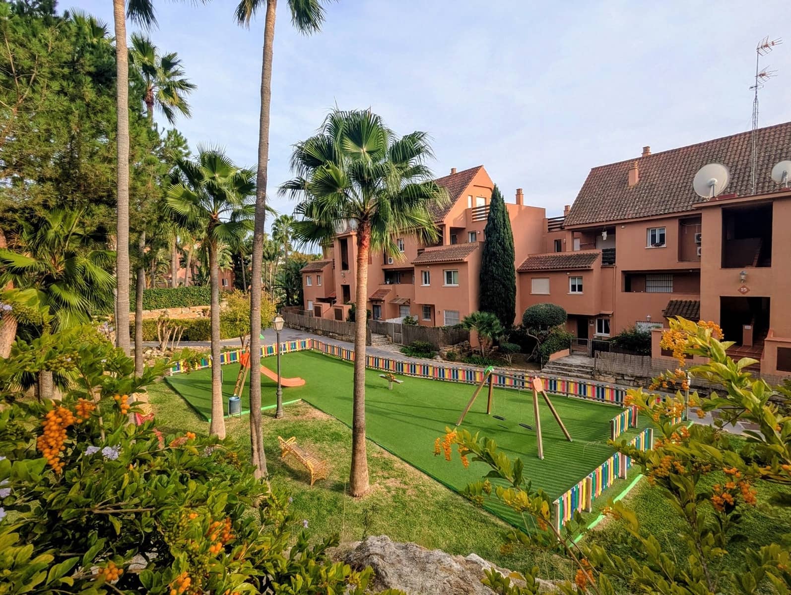 3 bedroom Penthouse for sale in Bahia de Casares with pool garage - € 418,000 (Ref: 9854978)