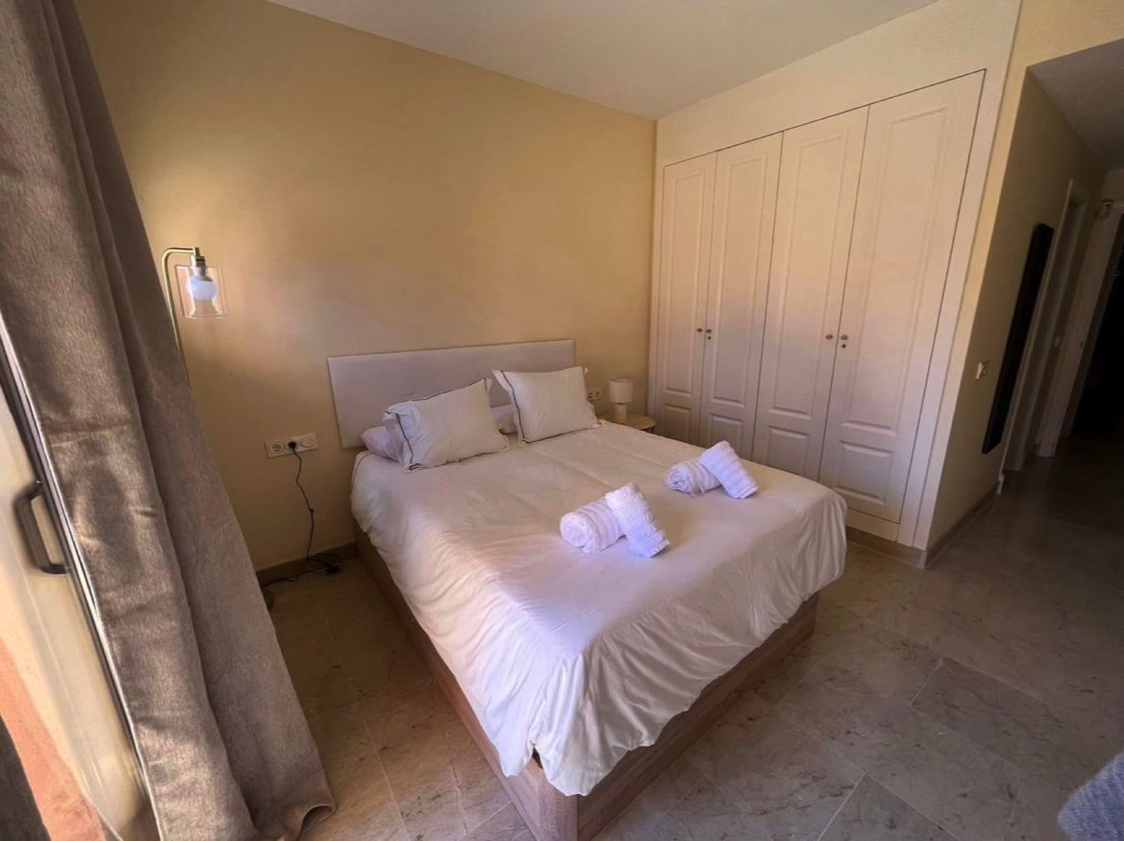 2 bedroom Apartment for sale in Manilva with pool garage - € 281,000 (Ref: 9854979)