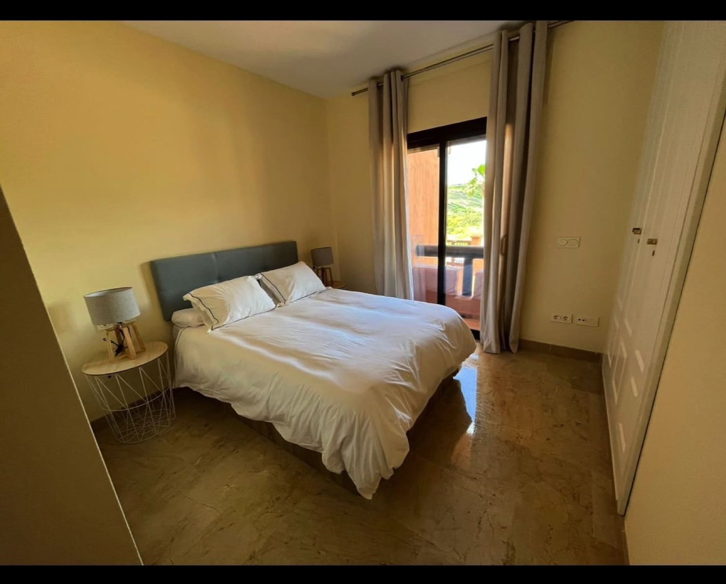 2 bedroom Apartment for sale in Manilva with pool garage - € 281,000 (Ref: 9854979)