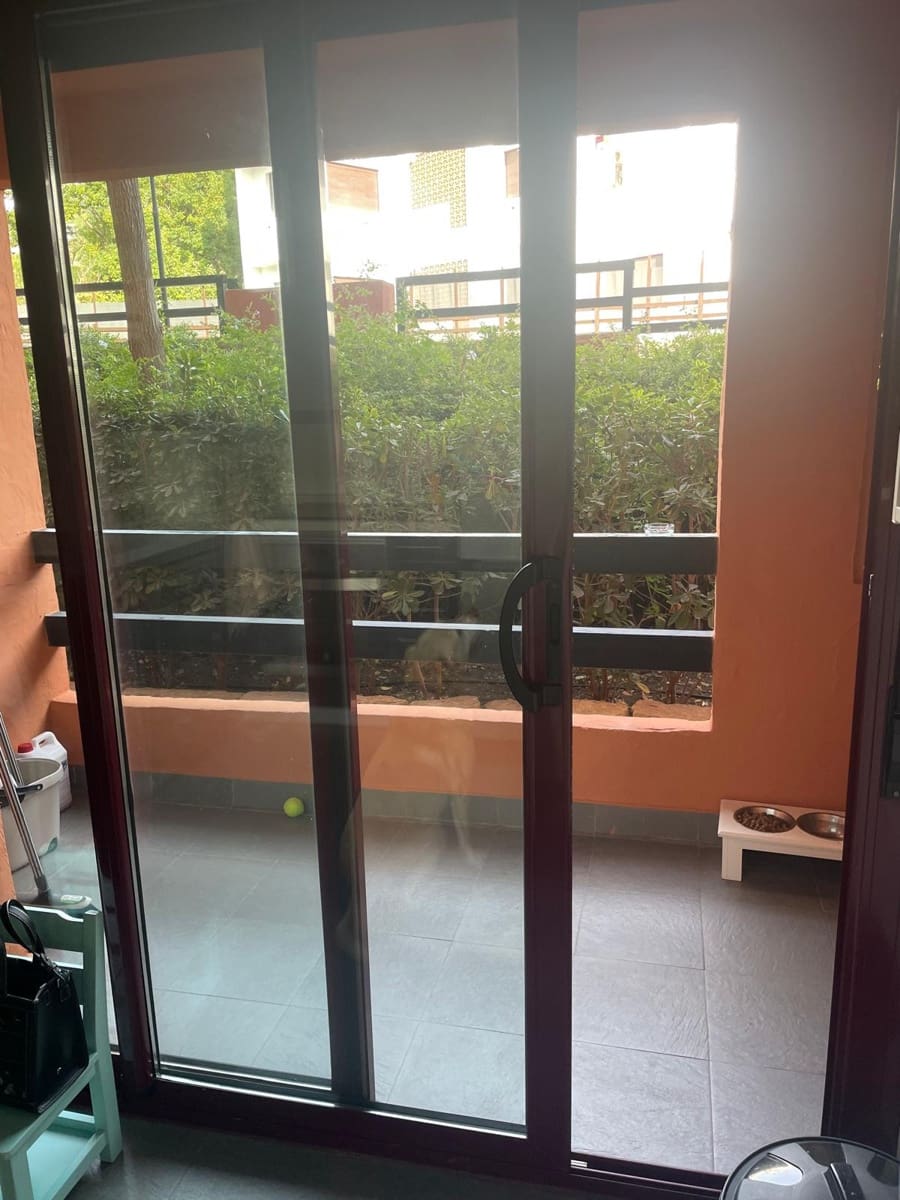 Apartamento de 2 habitaciones en Casares en venta con piscina garaje - 375.000 € (Ref: 9861557)