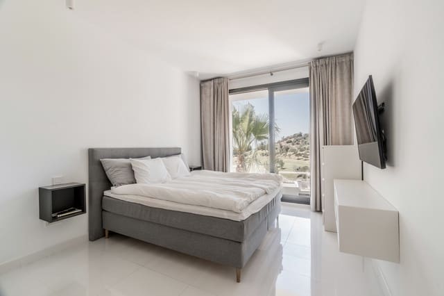 2 chambre Penthouse à vendre à Benahavís avec piscine garage - 795 000 € (Ref: 9864055)