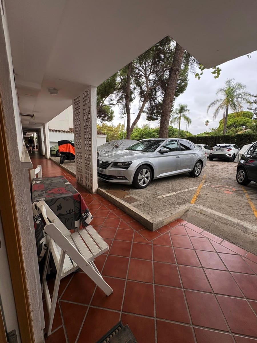2 sypialnia Apartament na sprzedaż w Marbella z garażem - 374 000 € (Ref: 9880589)