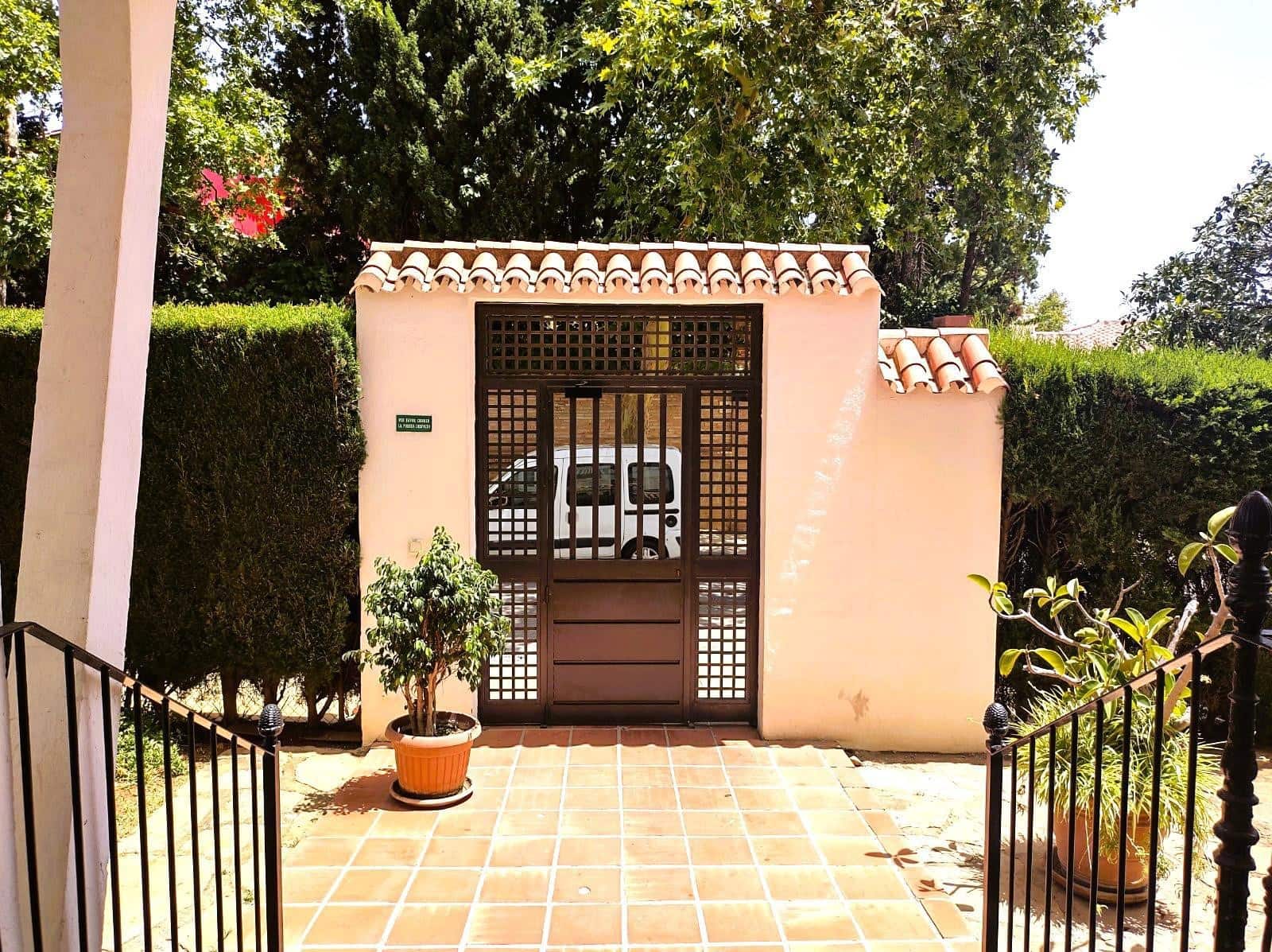 2 sypialnia Apartament na sprzedaż w Marbella z garażem - 374 000 € (Ref: 9880589)