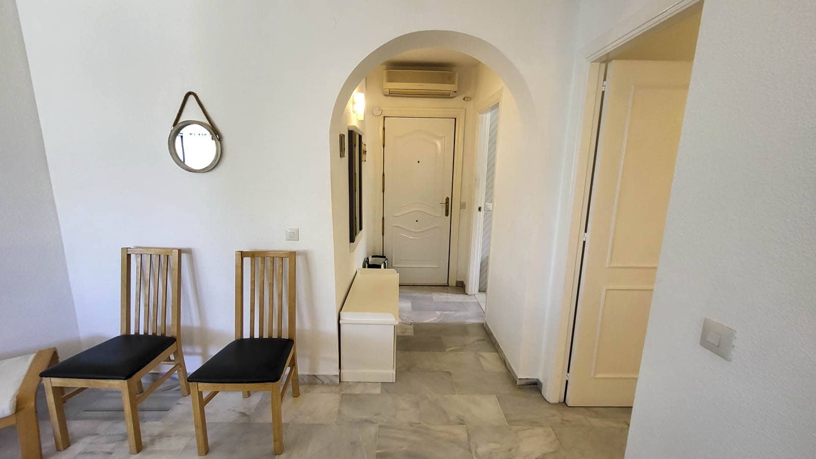 2 quarto Apartamento para venda em Calahonda com piscina - 375 000 € (Ref: 9884027)