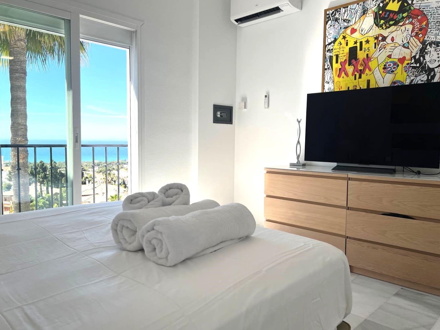 Ático de 3 habitaciones en Calahonda en venta con piscina garaje - 850.000 € (Ref: 9889759)