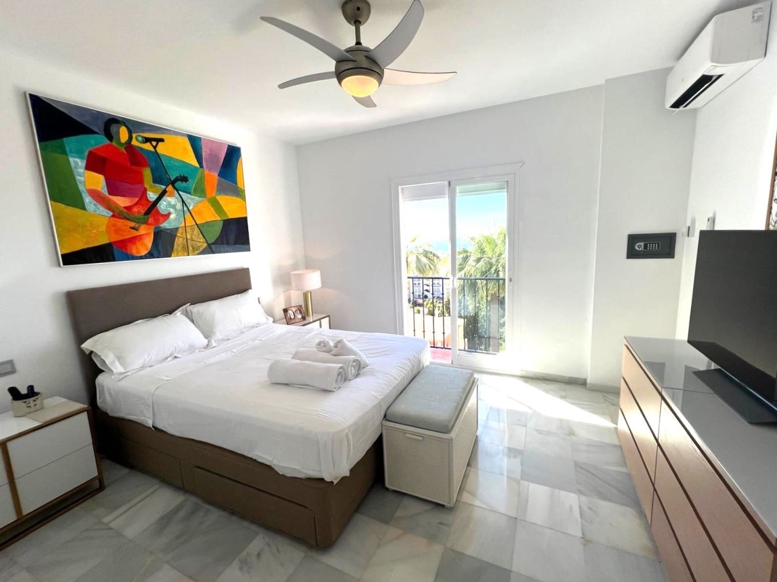 Ático de 3 habitaciones en Calahonda en venta con piscina garaje - 850.000 € (Ref: 9889759)