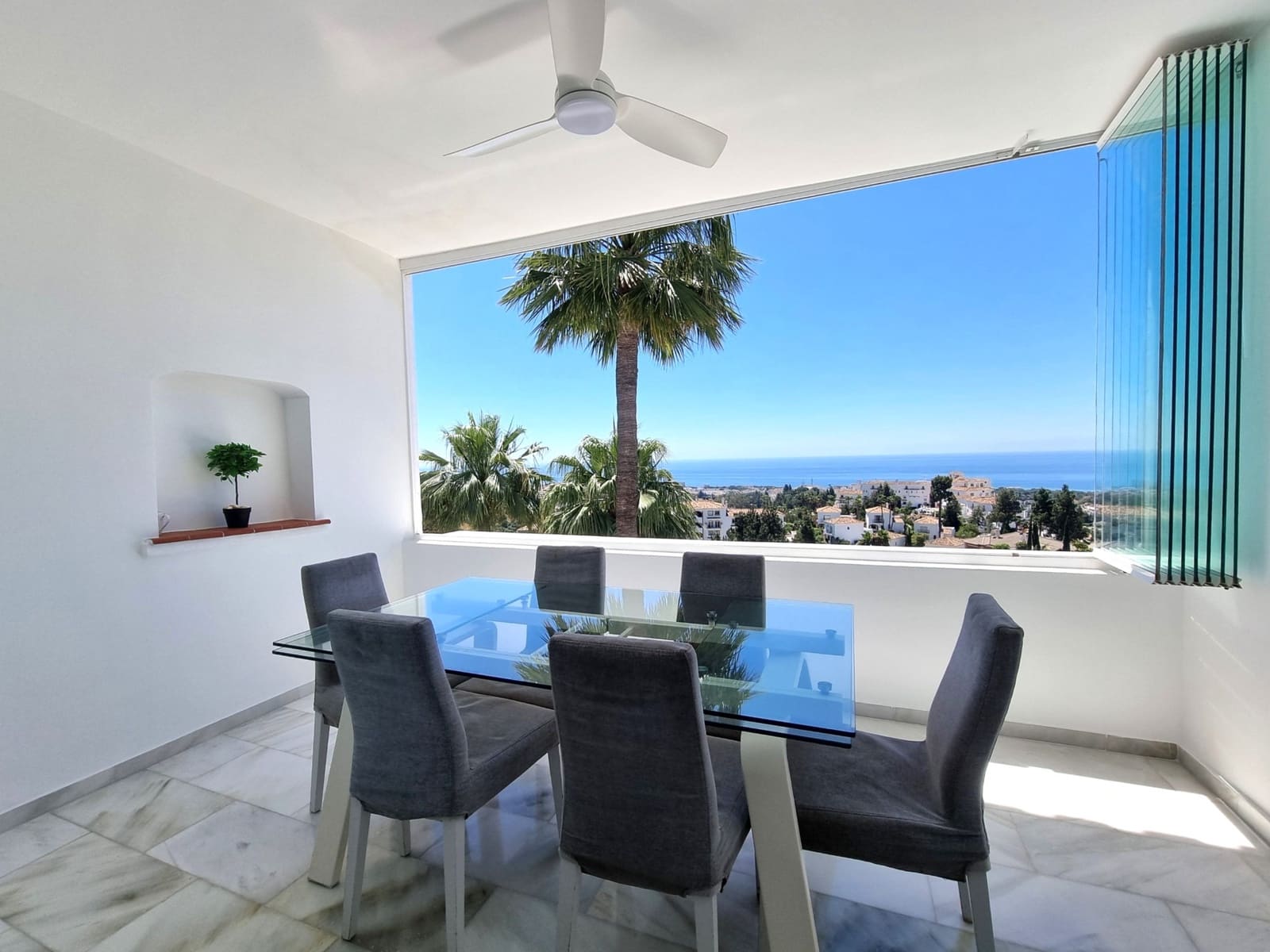 Ático de 3 habitaciones en Calahonda en venta con piscina garaje - 850.000 € (Ref: 9889759)