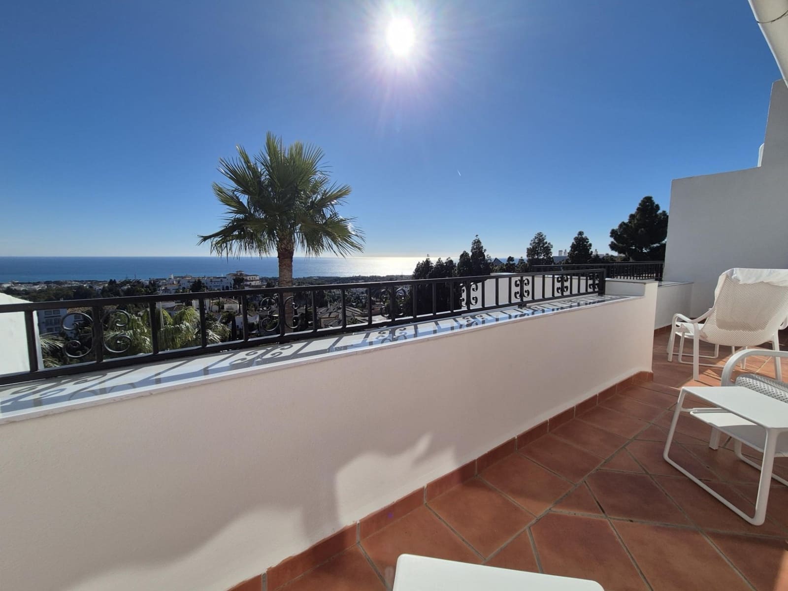 Ático de 3 habitaciones en Calahonda en venta con piscina garaje - 850.000 € (Ref: 9889759)