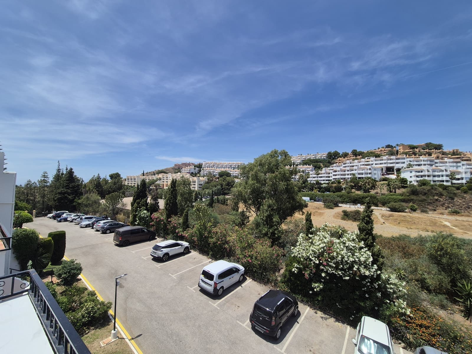 Ático de 3 habitaciones en Calahonda en venta con piscina garaje - 850.000 € (Ref: 9889759)