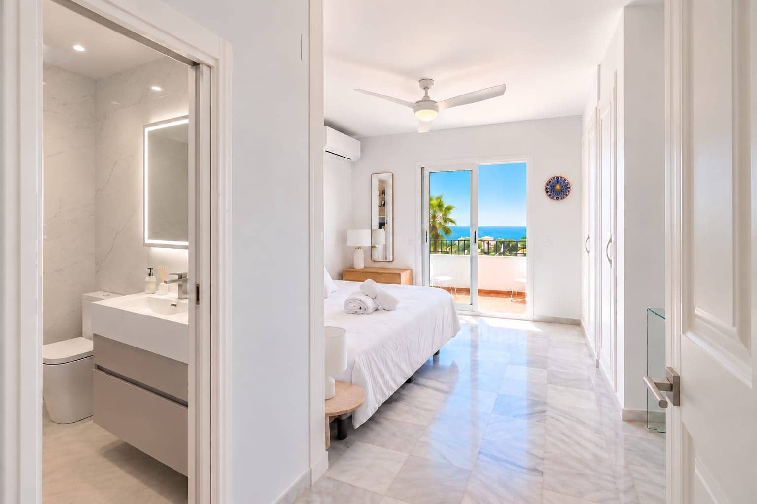 Ático de 3 habitaciones en Calahonda en venta con piscina garaje - 850.000 € (Ref: 9889759)