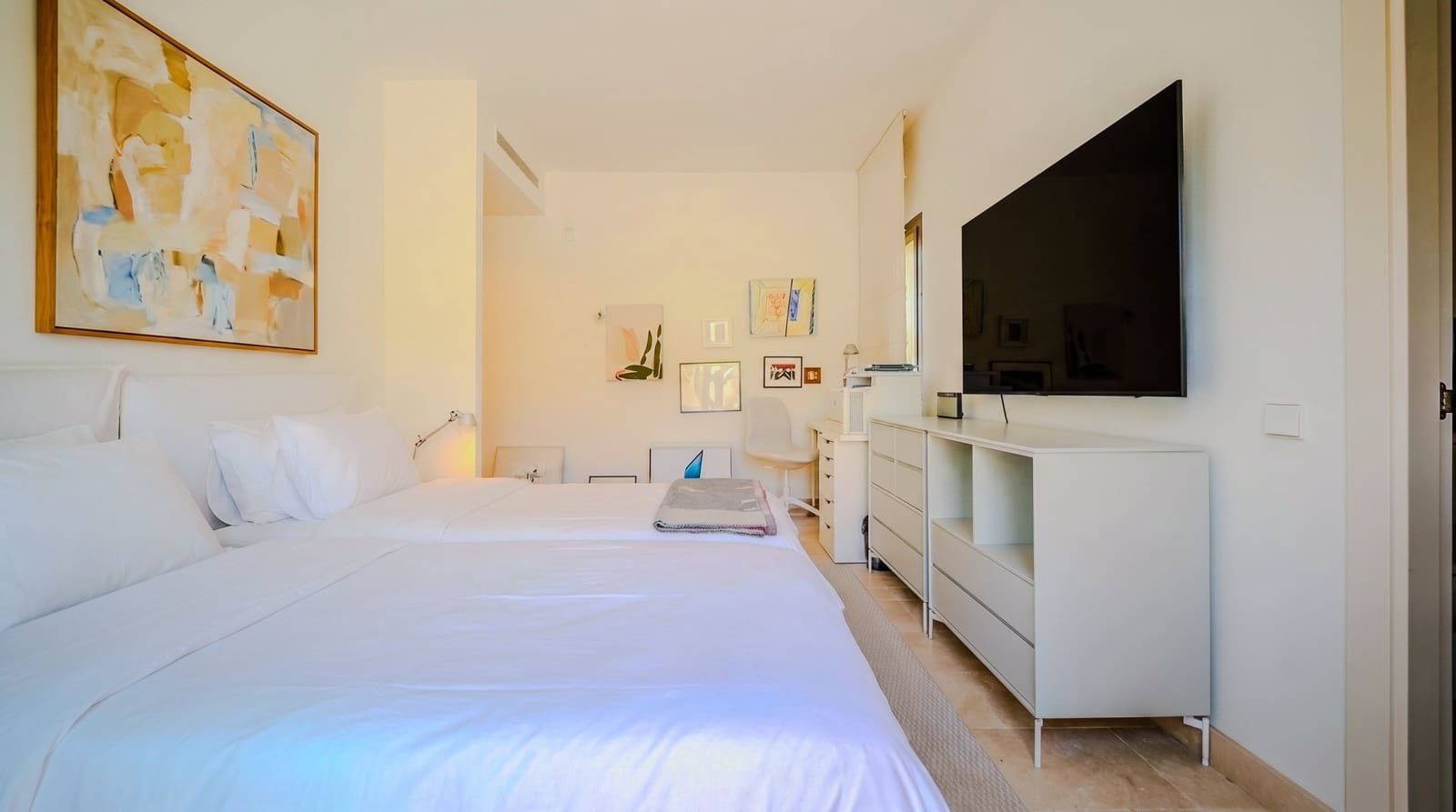 3 chambre Penthouse à vendre à Casares avec piscine garage - 875 000 € (Ref: 9895780)