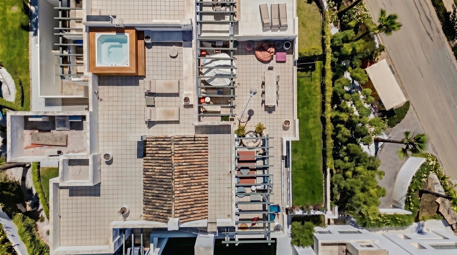 3 chambre Penthouse à vendre à Casares avec piscine garage - 875 000 € (Ref: 9895780)