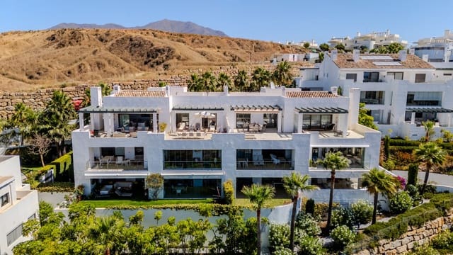 3 chambre Penthouse à vendre à Casares avec piscine garage - 875 000 € (Ref: 9895780)