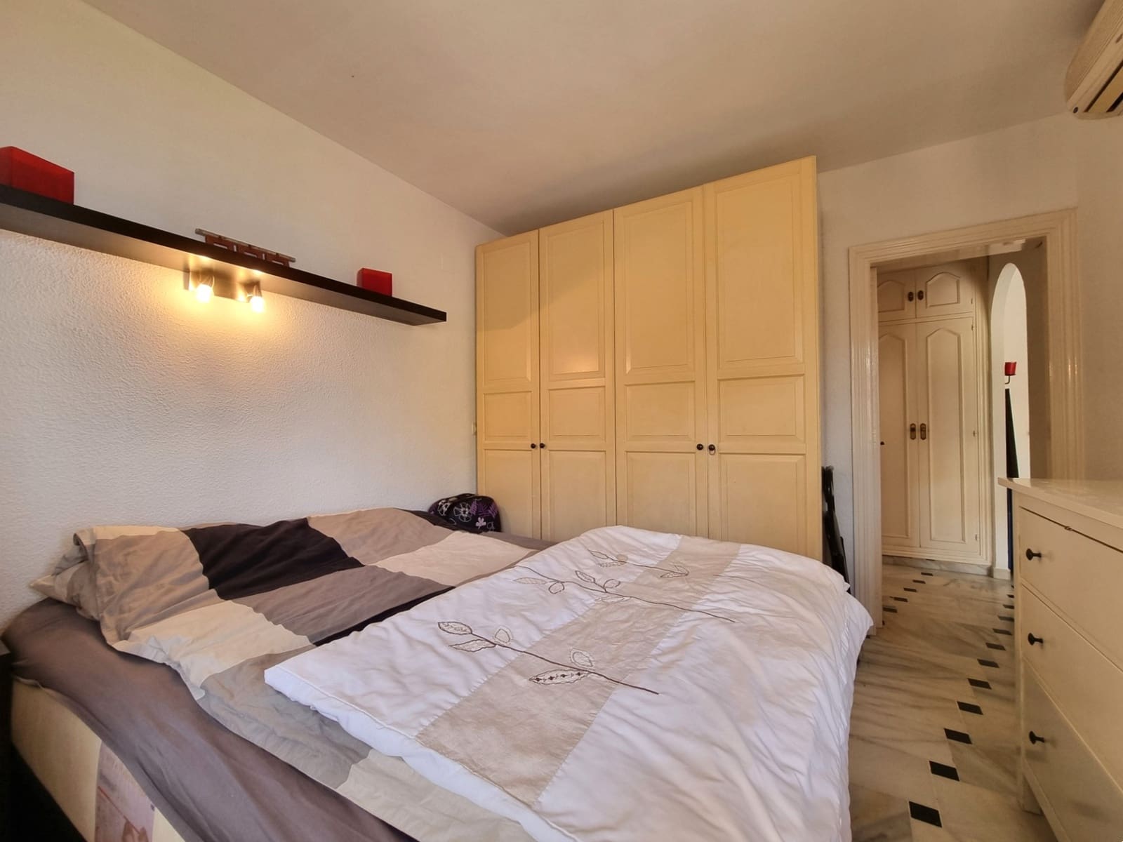1 soverom Leilighet til salgs i Riviera del Sol med svømmebasseng garasje - € 295 000 (Ref: 9919349)