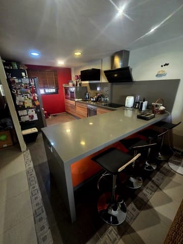 3 soveværelse Semi-Rækkehus til salg i Estepona med garage - € 740.000 (Ref: 9945114)