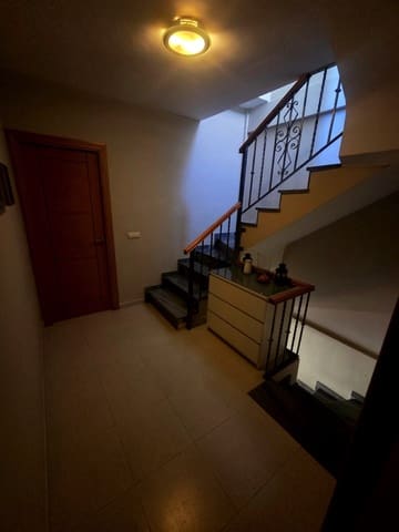 3 soveværelse Semi-Rækkehus til salg i Estepona med garage - € 740.000 (Ref: 9945114)
