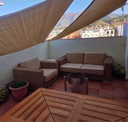 3 soveværelse Semi-Rækkehus til salg i Estepona med garage - € 740.000 (Ref: 9945114)