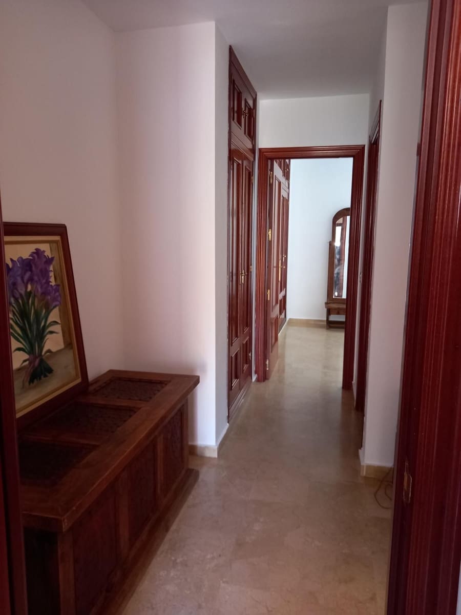 3 sovrum Hus till salu i New Golden Mile med pool garage - 725 000 € (Ref: 9945115)