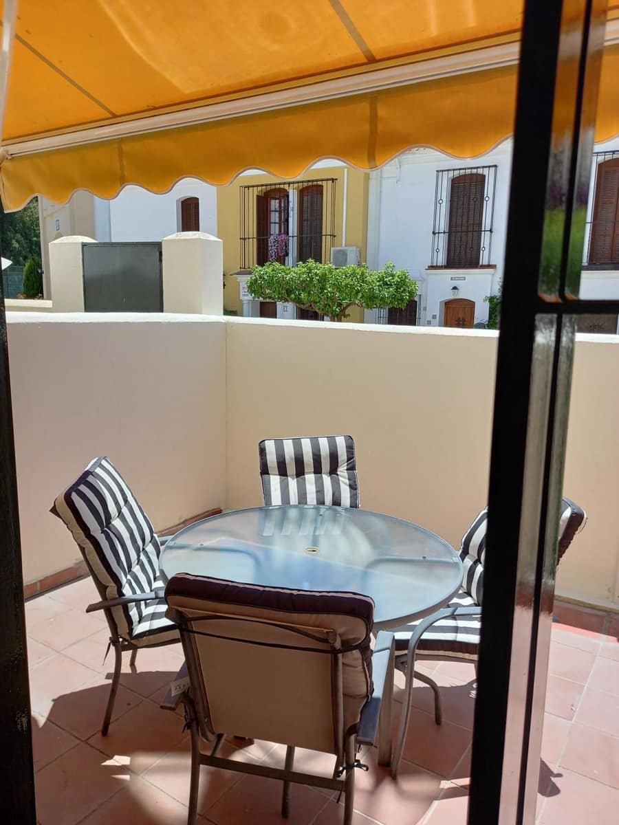 3 sovrum Hus till salu i New Golden Mile med pool garage - 725 000 € (Ref: 9945115)