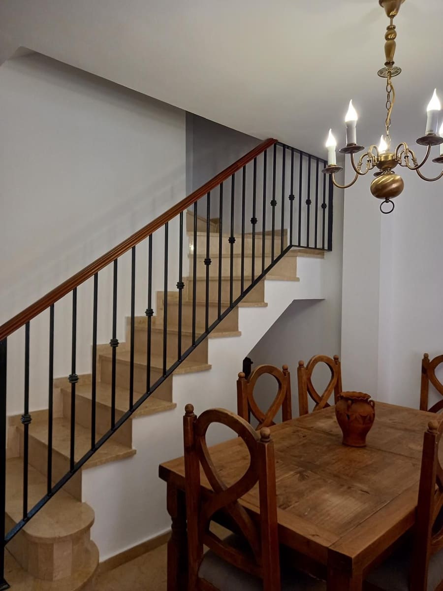 3 sovrum Hus till salu i New Golden Mile med pool garage - 725 000 € (Ref: 9945115)