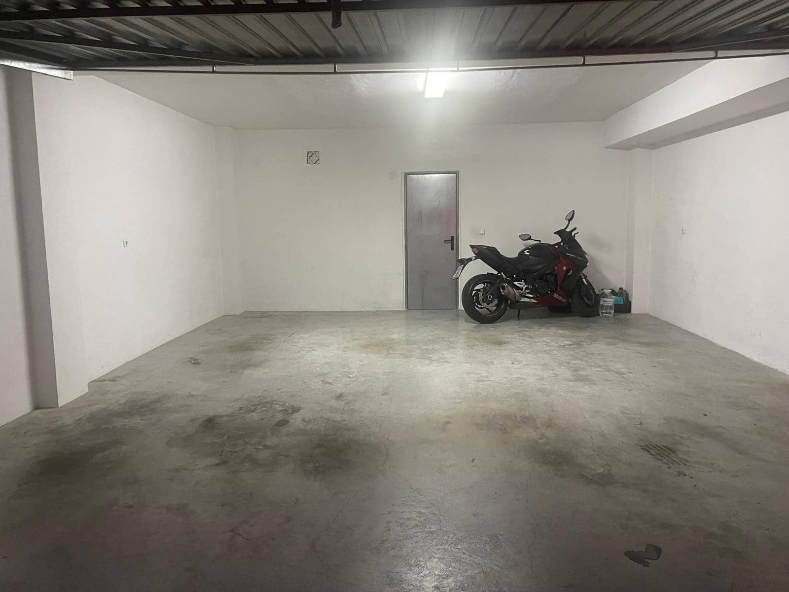 3 soveværelse Byhus til salg i Estepona med swimmingpool garage - € 655.000 (Ref: 9945116)