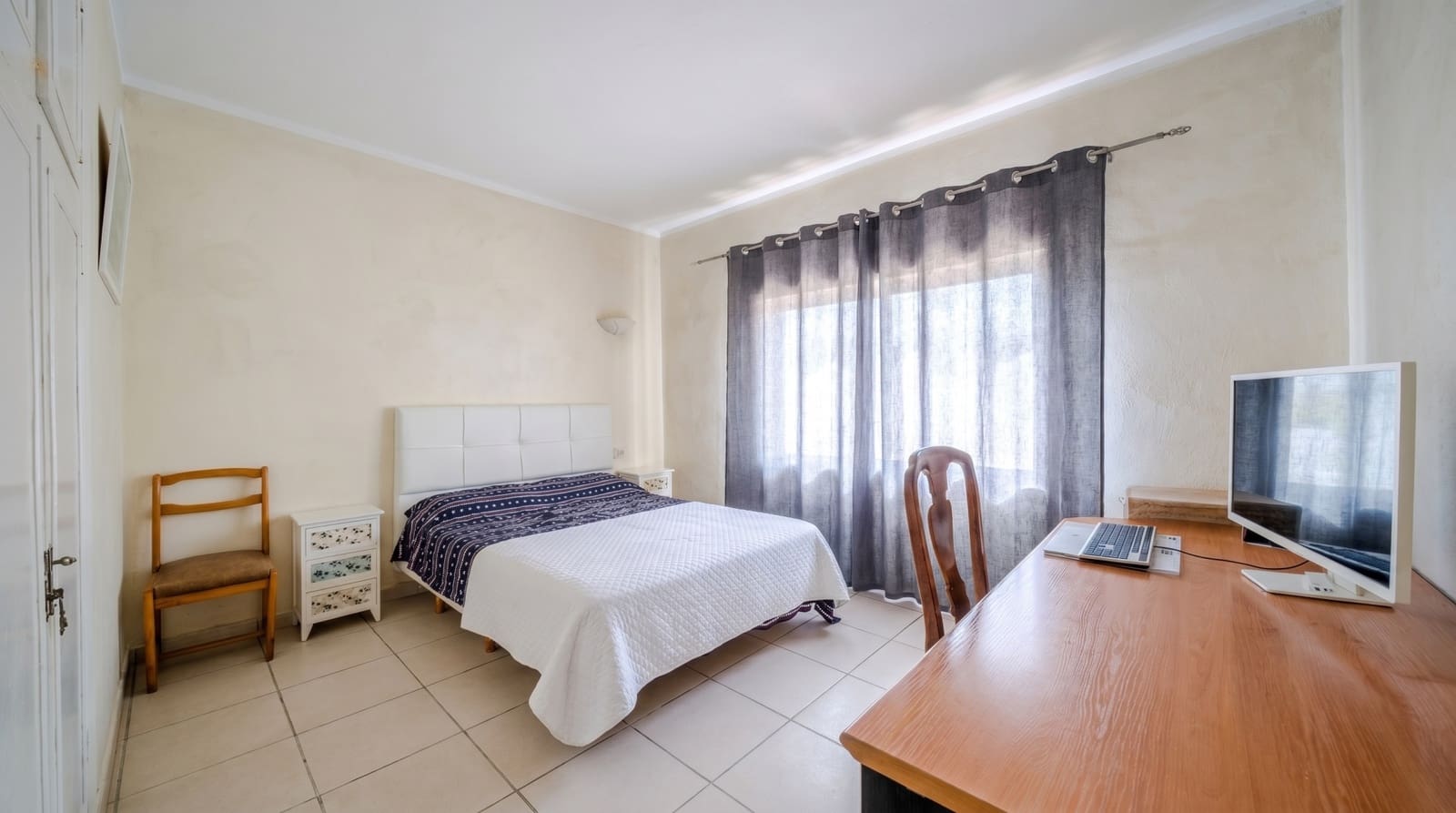 Chalet de 3 habitaciones en Manilva en venta con garaje - 549.000 € (Ref: 9945118)