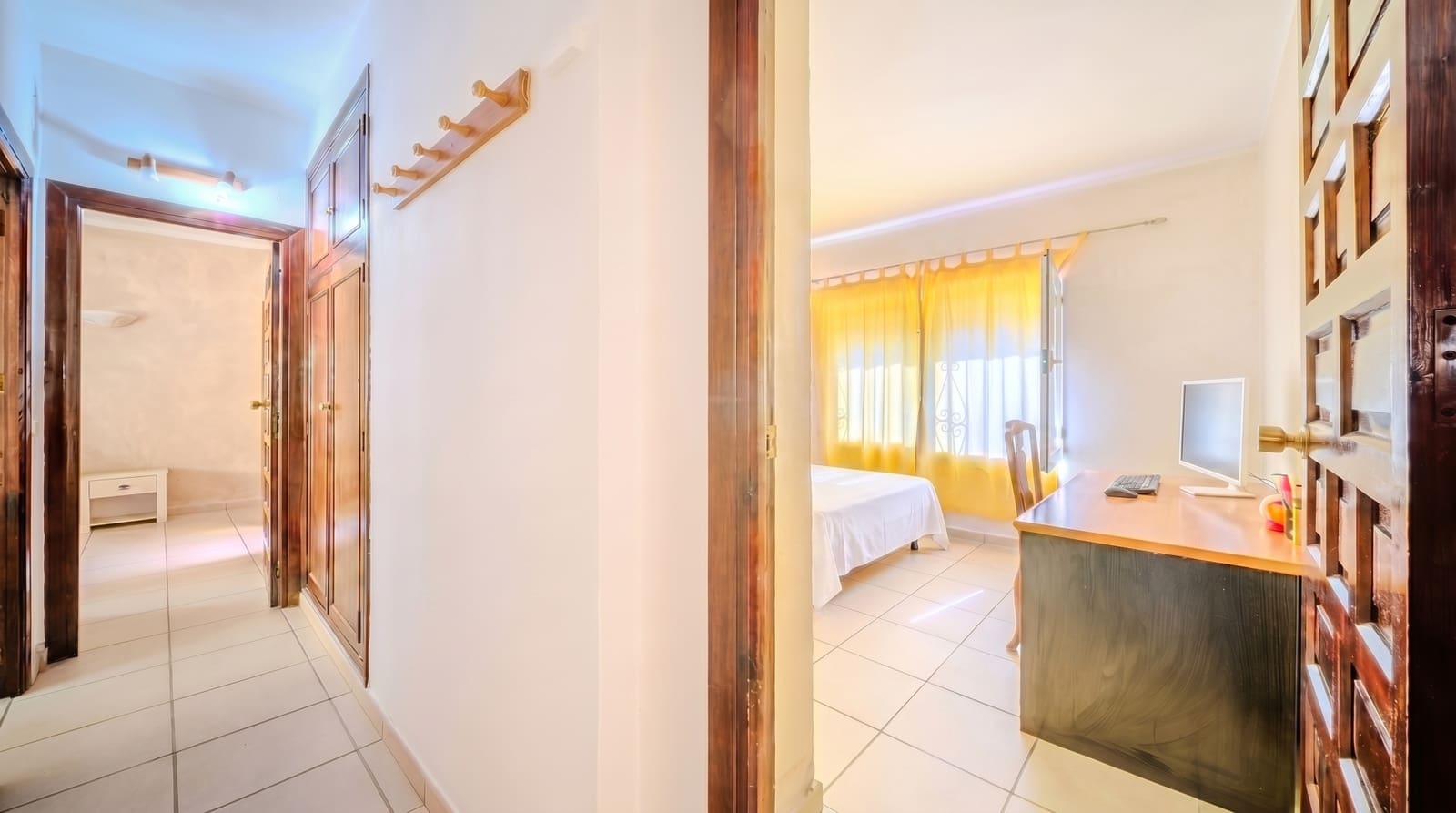 Chalet de 3 habitaciones en Manilva en venta con garaje - 549.000 € (Ref: 9945118)