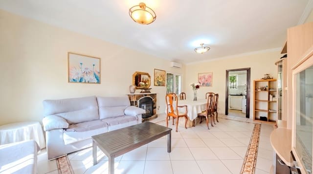 3 soverom Villa til salgs i Manilva med garasje - € 549 000 (Ref: 9945118)