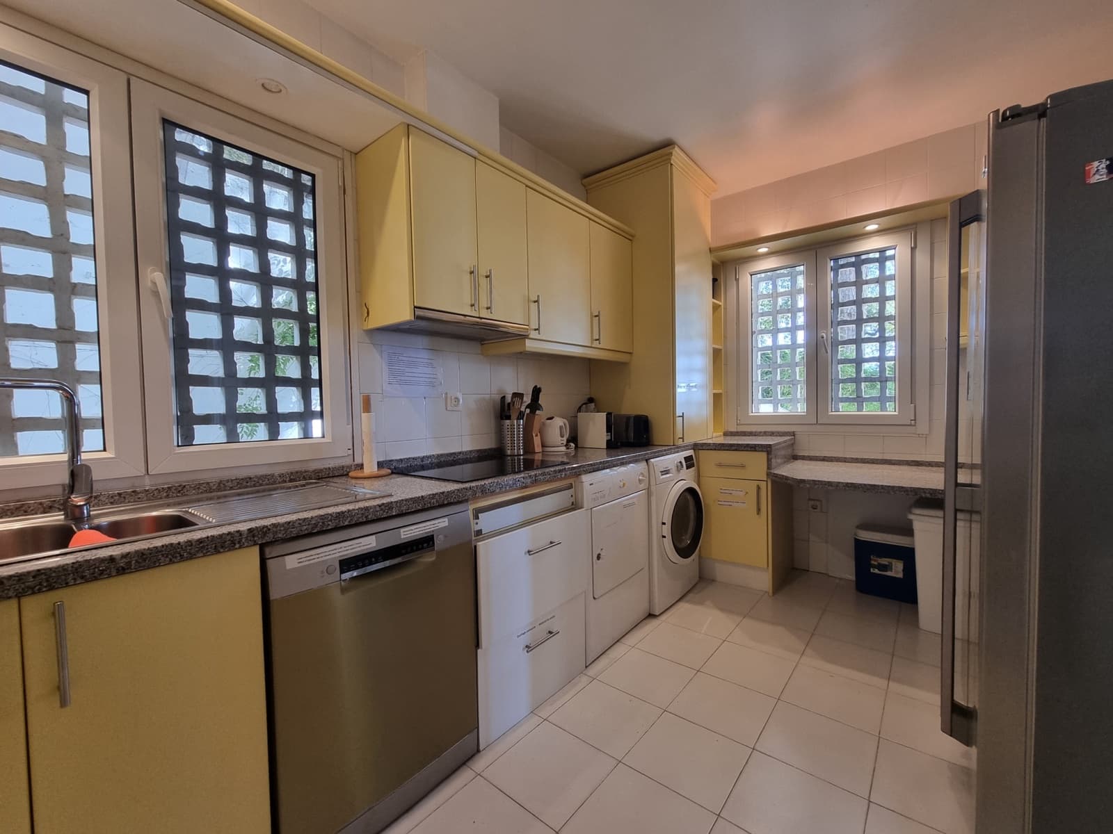 3 bedroom Apartment for sale in Marbella with pool garage - € 495,000 (Ref: 9951037)