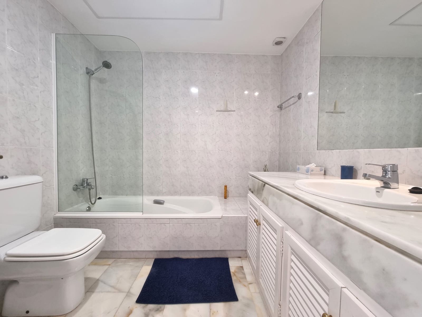 3 bedroom Apartment for sale in Marbella with pool garage - € 495,000 (Ref: 9951037)