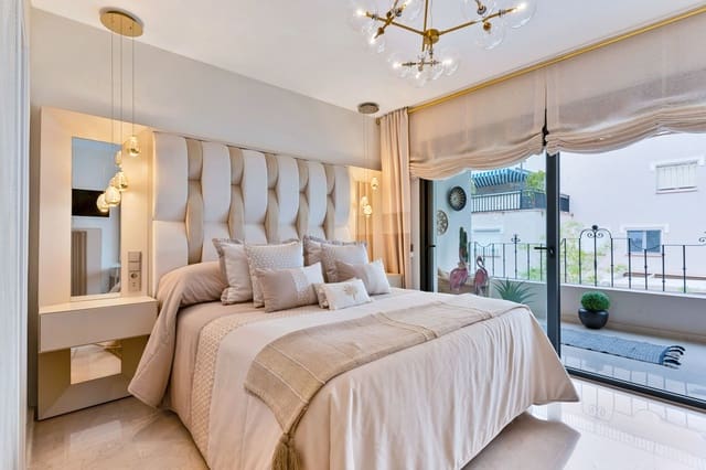 3 slaapkamer Penthouse te koop in Marbella met garage - € 1.295.000 (Ref: 9959205)