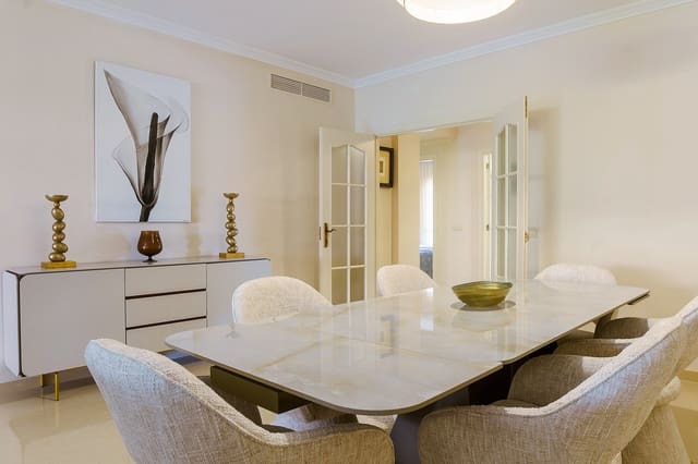 2 slaapkamer Appartement te koop in Marbella met zwembad garage - € 950.000 (Ref: 9978169)