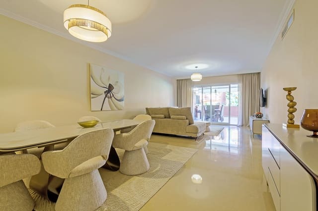 2 slaapkamer Appartement te koop in Marbella met zwembad garage - € 950.000 (Ref: 9978169)