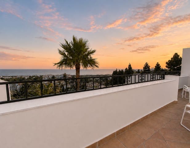 3 soverom Penthouse til salgs i Calahonda, Mijas med svømmebasseng garasje - € 850 000 (Ref: 9978170)