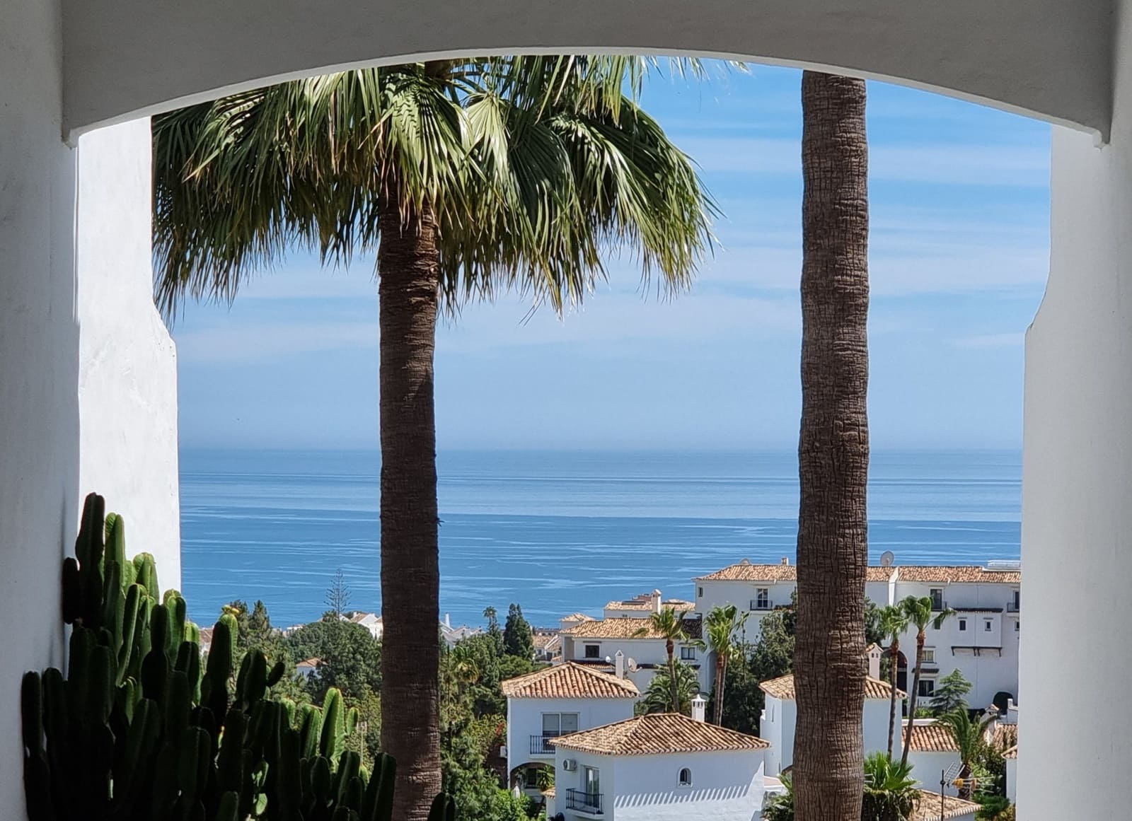 3 bedroom Penthouse for sale in Calahonda with pool garage - € 850,000 (Ref: 9978170)