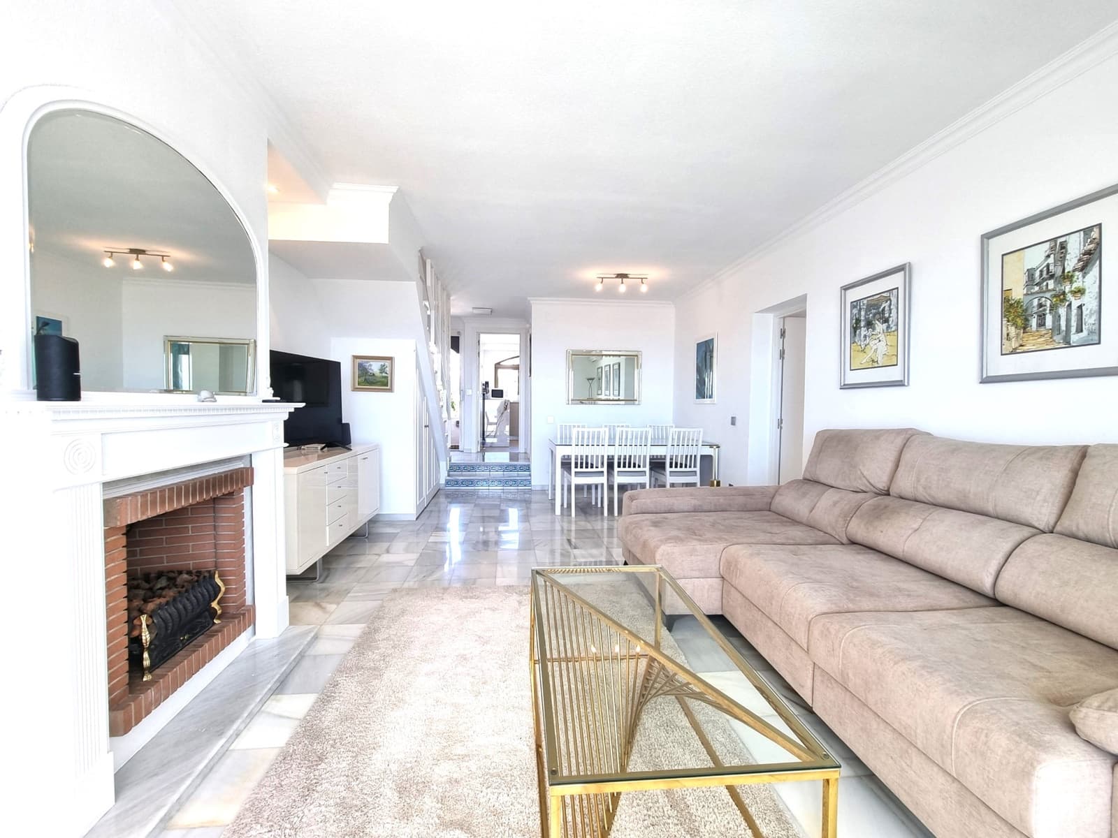3 bedroom Penthouse for sale in Calahonda with pool garage - € 850,000 (Ref: 9978170)