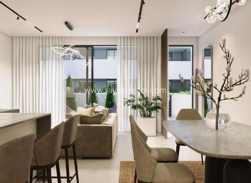 3 makuuhuone Huoneisto myytävänä paikassa El Raso mukana uima-altaan - 464 900 € (Ref: 10014732)