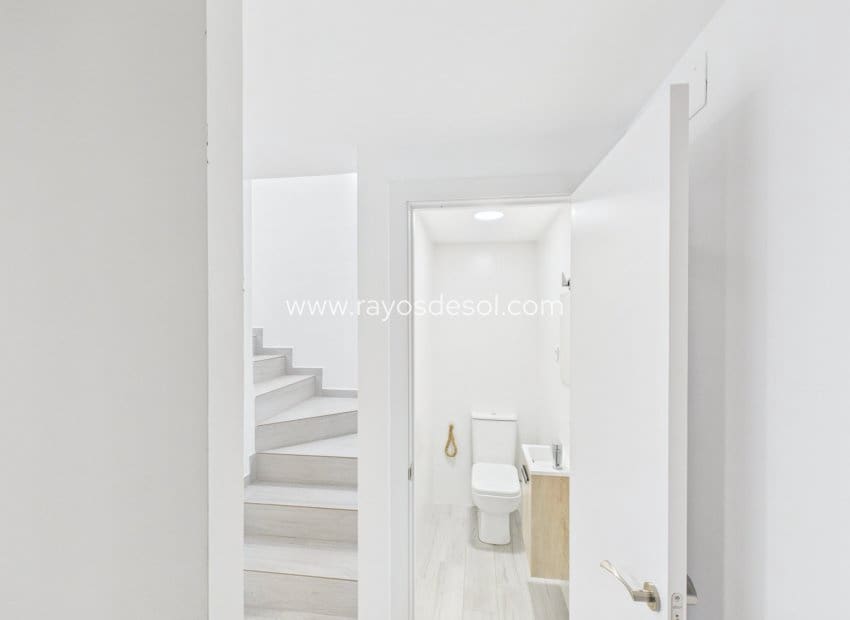 3 soveværelse Villa til salg i Finestrat med swimmingpool - € 800.000 (Ref: 10016584)