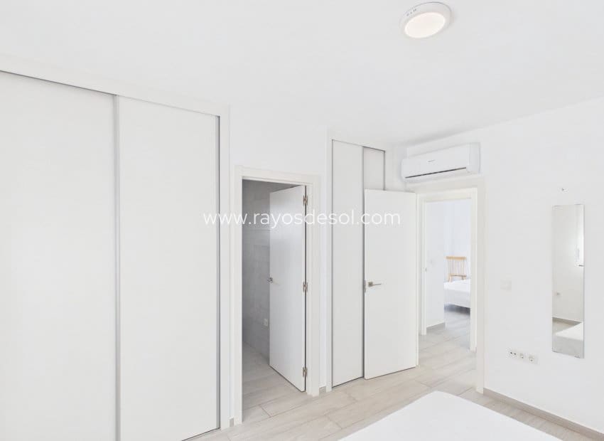 3 soveværelse Villa til salg i Finestrat med swimmingpool - € 800.000 (Ref: 10016584)