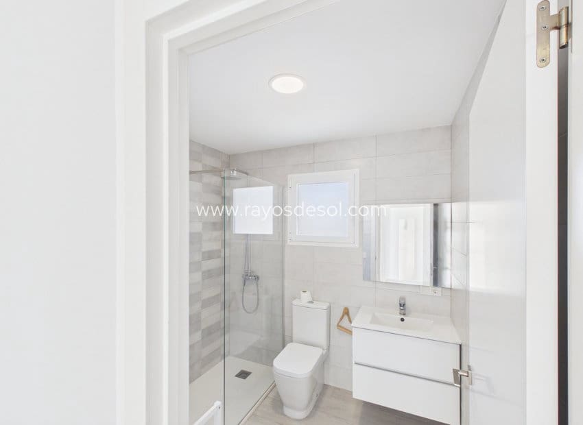 3 soveværelse Villa til salg i Finestrat med swimmingpool - € 800.000 (Ref: 10016584)
