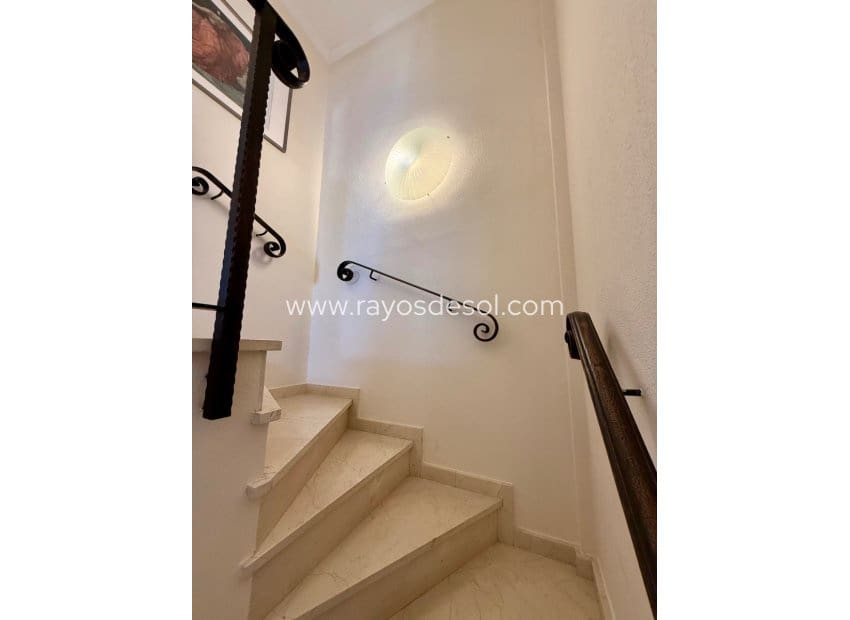 3 sypialnia Dom blizniak na sprzedaż w San Cayetano z basenem - 209 900 € (Ref: 10016592)