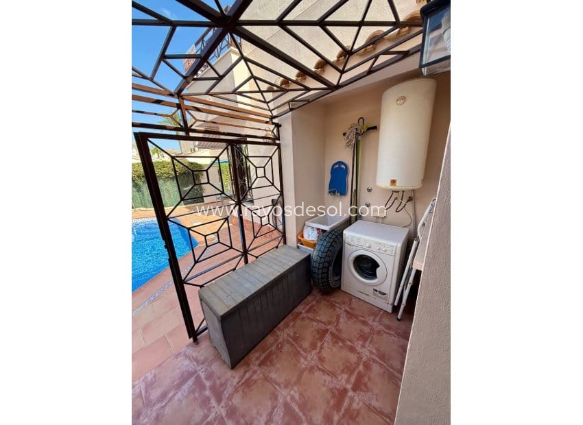 3 sypialnia Dom blizniak na sprzedaż w San Cayetano z basenem - 209 900 € (Ref: 10016592)