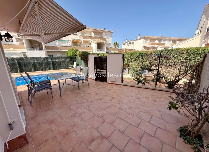 3 sypialnia Dom blizniak na sprzedaż w San Cayetano z basenem - 209 900 € (Ref: 10016592)