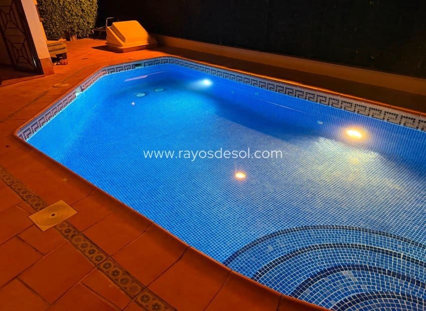 3 sypialnia Dom blizniak na sprzedaż w San Cayetano z basenem - 209 900 € (Ref: 10016592)